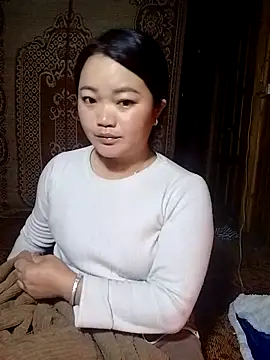 lusy-000 online show from 12-15-25, 01:43