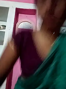 Snapshot of Rupali_hot chatting on 05-01-26, 04:00 Rupali hot online show from 05-01-26, 04:00