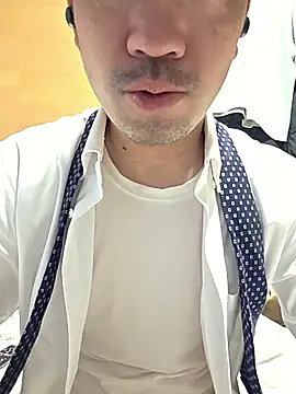 erosuke9 online show from 04-27-26, 09:13