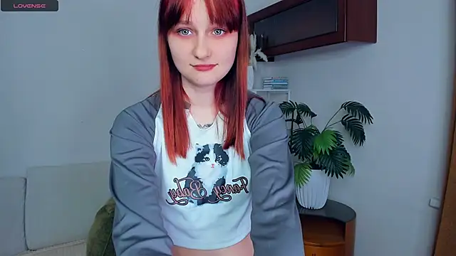 KatyKufel online show from 11-18-25, 06:45