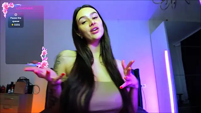 Veronica Larsson online show from 09-21-25, 03:46