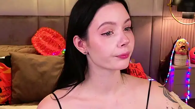 Goldy Stark online show from 10-19-25, 08:42