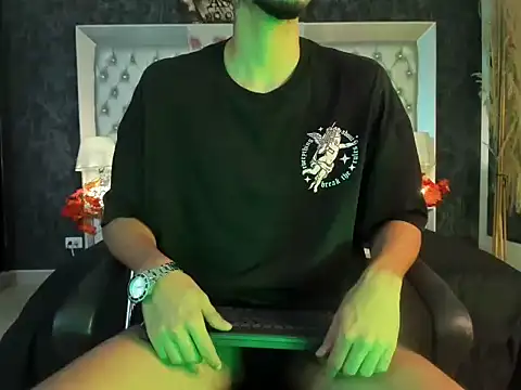 Snapshot of JhosuaCollins_ chatting on 10-22-25, 02:39 JhosuaCollins  online show from 10-22-25, 02:39