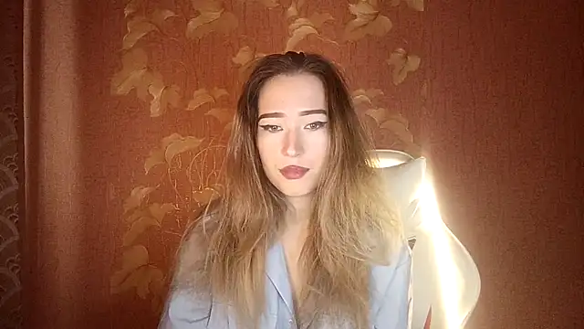 Awora Wolf online show from 09-18-25, 08:27