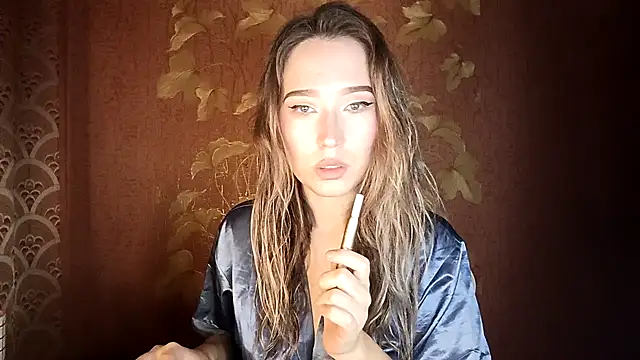 Awora Wolf online show from 10-18-25, 07:58