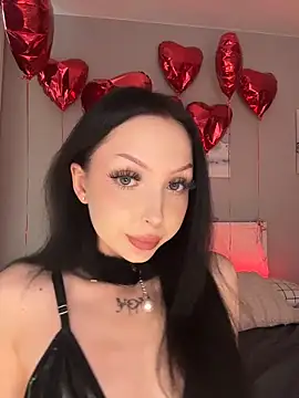 Snapshot of Lina_Thornton_ chatting on 06-17-26, 11:34 Lina Thornton online show from 06-17-26, 11:34