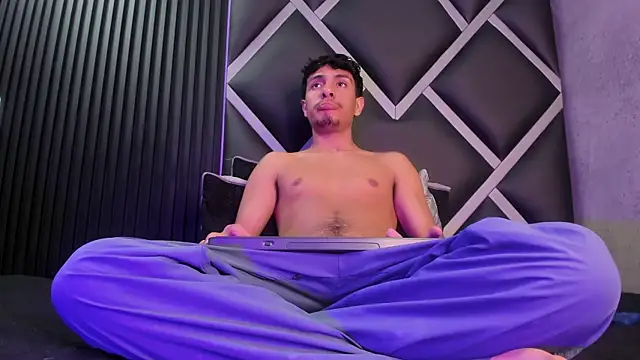 maximiliano jam online show from 09-19-25, 04:14