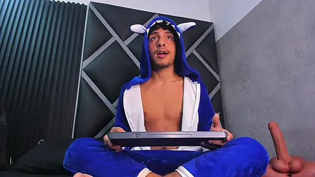 maximiliano jam online show from 09-20-25, 04:13