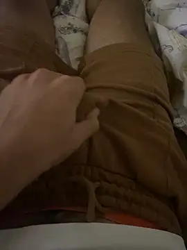 Snapshot of SolomonHej4 chatting on 10-18-25, 08:53 SolomonHej4 online show from 10-18-25, 08:53