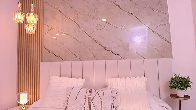 GraceMontgomery online show from 10-08-25, 01:09