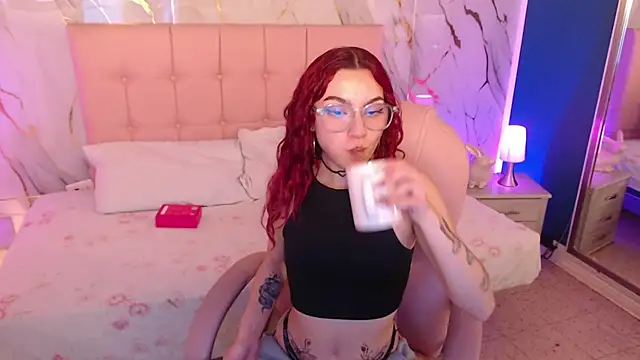 Red kytty6 online show from 11-22-25, 03:33