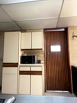 Snapshot of Jasmin_Pink chatting on 09-27-25, 04:12 Jasmin Pink online show from 09-27-25, 04:12