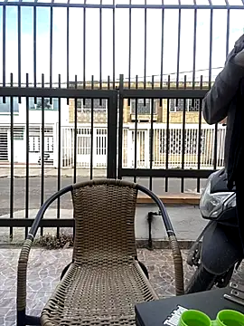 Snapshot of Jasmin_Pink chatting on 10-17-25, 01:14 Jasmin Pink online show from 10-17-25, 01:14