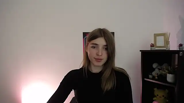 JuiceLips   online show from 09-24-25, 02:42