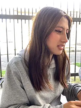 KloePink  online show from 12-03-25, 12:36