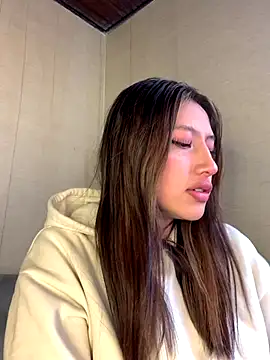 KloePink  online show from 12-05-25, 01:09