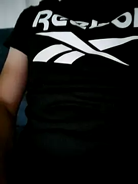 Snapshot of fearleass chatting on 09-28-25, 12:05 fearleass online show from 09-28-25, 12:05