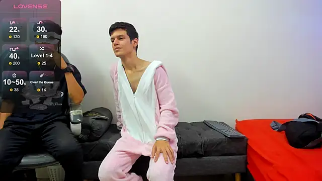 Holdme Hot online show from 09-23-25, 03:20