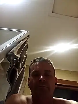 Snapshot of Rudie1 chatting on 11-12-25, 07:24 Rudie1 online show from 11-12-25, 07:24