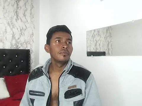 Snapshot of Adam_Morgan2 chatting on 09-19-25, 09:15 Adam Morgan2 online show from 09-19-25, 09:15