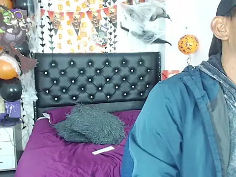 Snapshot of Adam_Morgan2 chatting on 10-18-25, 05:10 Adam Morgan2 online show from 10-18-25, 05:10