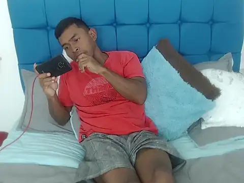 Snapshot of Adam_Morgan2 chatting on 11-11-25, 04:45 Adam Morgan2 online show from 11-11-25, 04:45