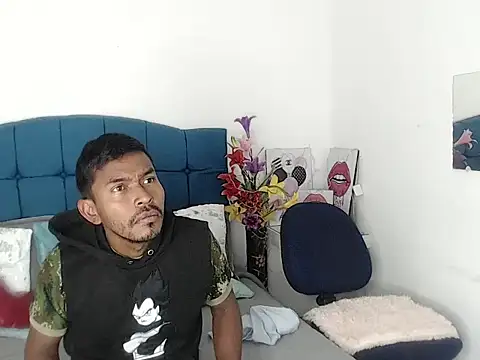 Snapshot of Adam_Morgan2 chatting on 11-26-25, 04:02 Adam Morgan2 online show from 11-26-25, 04:02