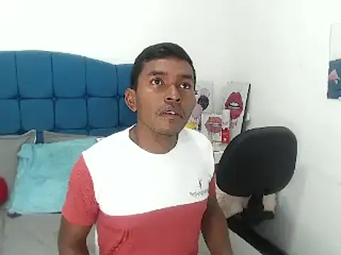 Snapshot of Adam_Morgan2 chatting on 11-29-25, 07:39 Adam Morgan2 online show from 11-29-25, 07:39