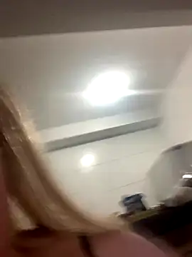 loiragoxtosinnha online show from 09-10-25, 03:06