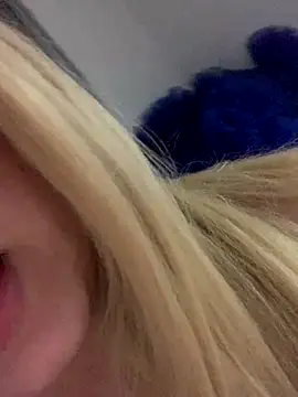 loiragoxtosinnha online show from 10-23-25, 11:57