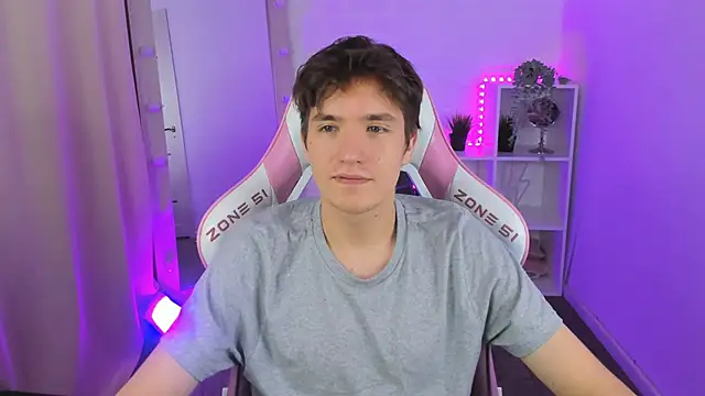 Ethan Rivers online show from 09-17-25, 05:42