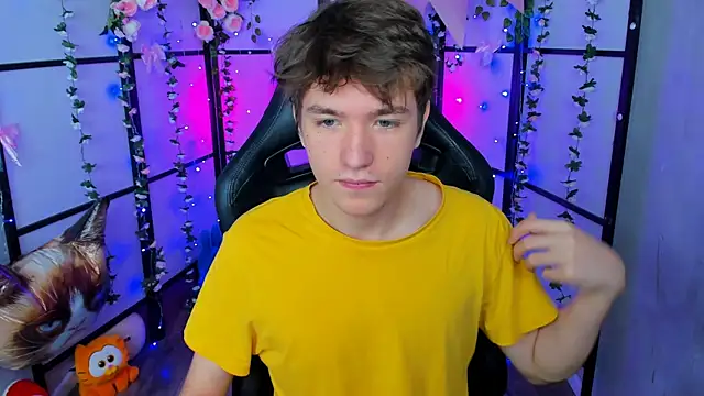 Ethan Rivers online show from 09-21-25, 05:42