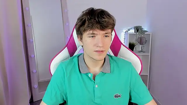 Ethan Rivers online show from 10-12-25, 08:41