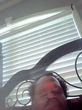 yourboya1sauce501 online show from 10-04-25, 12:47