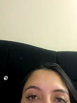 Snapshot of marianm29 chatting on 11-25-25, 03:17 marianm29 online show from 11-25-25, 03:17