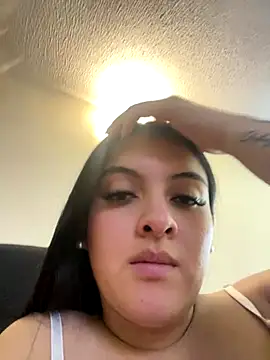 Snapshot of marianm29 chatting on 11-28-25, 04:26 marianm29 online show from 11-28-25, 04:26