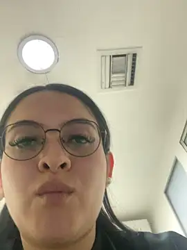 Snapshot of marianm29 chatting on 11-28-25, 10:23 marianm29 online show from 11-28-25, 10:23