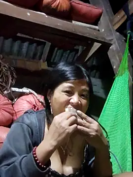 Snapshot of Angela-babyxx chatting on 11-08-25, 12:38 Angela-babyxx online show from 11-08-25, 12:38