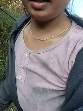 Snapshot of Angela-babyxx chatting on 11-25-25, 12:54 Angela-babyxx online show from 11-25-25, 12:54