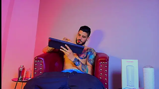 Snapshot of amodeus_bael_ chatting on 10-06-25, 01:47 amodeus bael online show from 10-06-25, 01:47