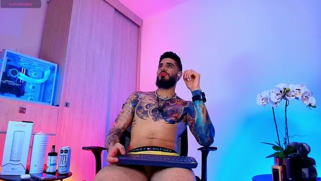 amodeus bael  online show from 07-25-26, 04:43