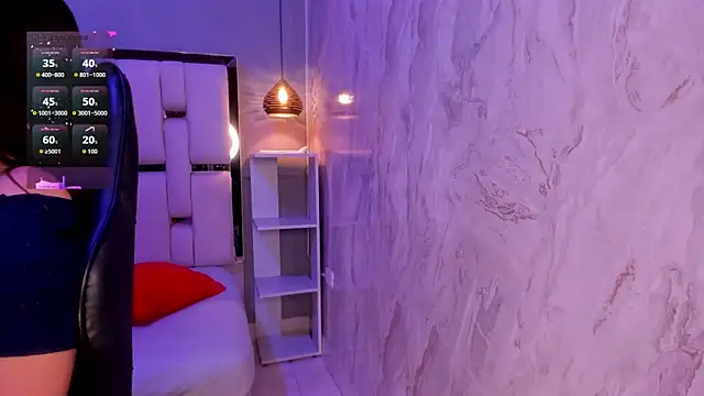 Snapshot of BBWCloe_ chatting on 09-09-25, 04:12 BBWCloe  online show from 09-09-25, 04:12