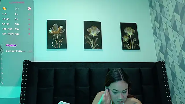 Snapshot of mamaneedsfun chatting on 09-20-25, 01:01 mamaneedsfun online show from 09-20-25, 01:01