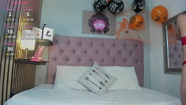 Snapshot of luna__dance chatting on 10-23-25, 04:23 luna  dance online show from 10-23-25, 04:23