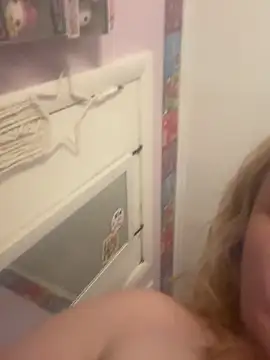 imawhorenslut19 online show from 04-11-26, 07:45