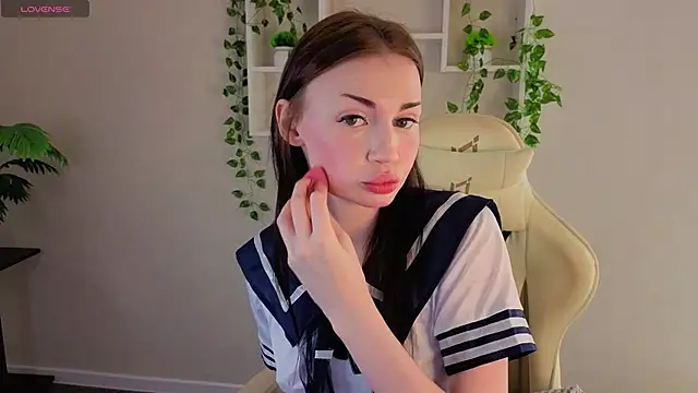 Snapshot of Jennie_Hunter chatting on 11-19-25, 09:31 Jennie Hunter online show from 11-19-25, 09:31