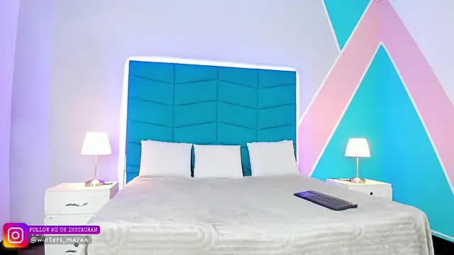 Snapshot of mara_winters_ chatting on 09-30-25, 11:48 mara winters online show from 09-30-25, 11:48