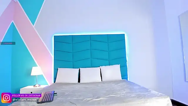 Snapshot of mara_winters_ chatting on 11-05-25, 11:21 mara winters online show from 11-05-25, 11:21