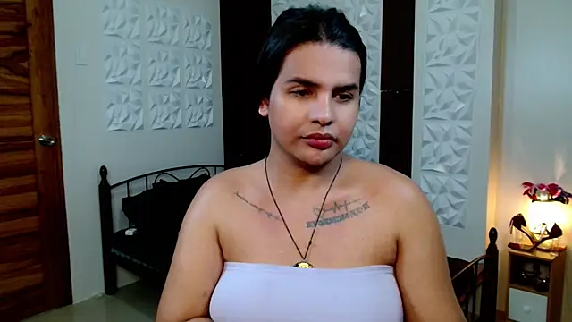 SelenaHelaby02 online show from 09-22-25, 06:15