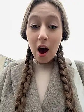 FroggyAnna online show from 10-05-25, 02:15